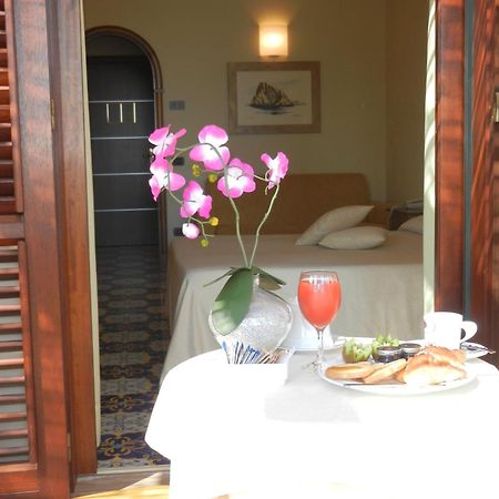 Hotel Aktea 리파리 외부 사진