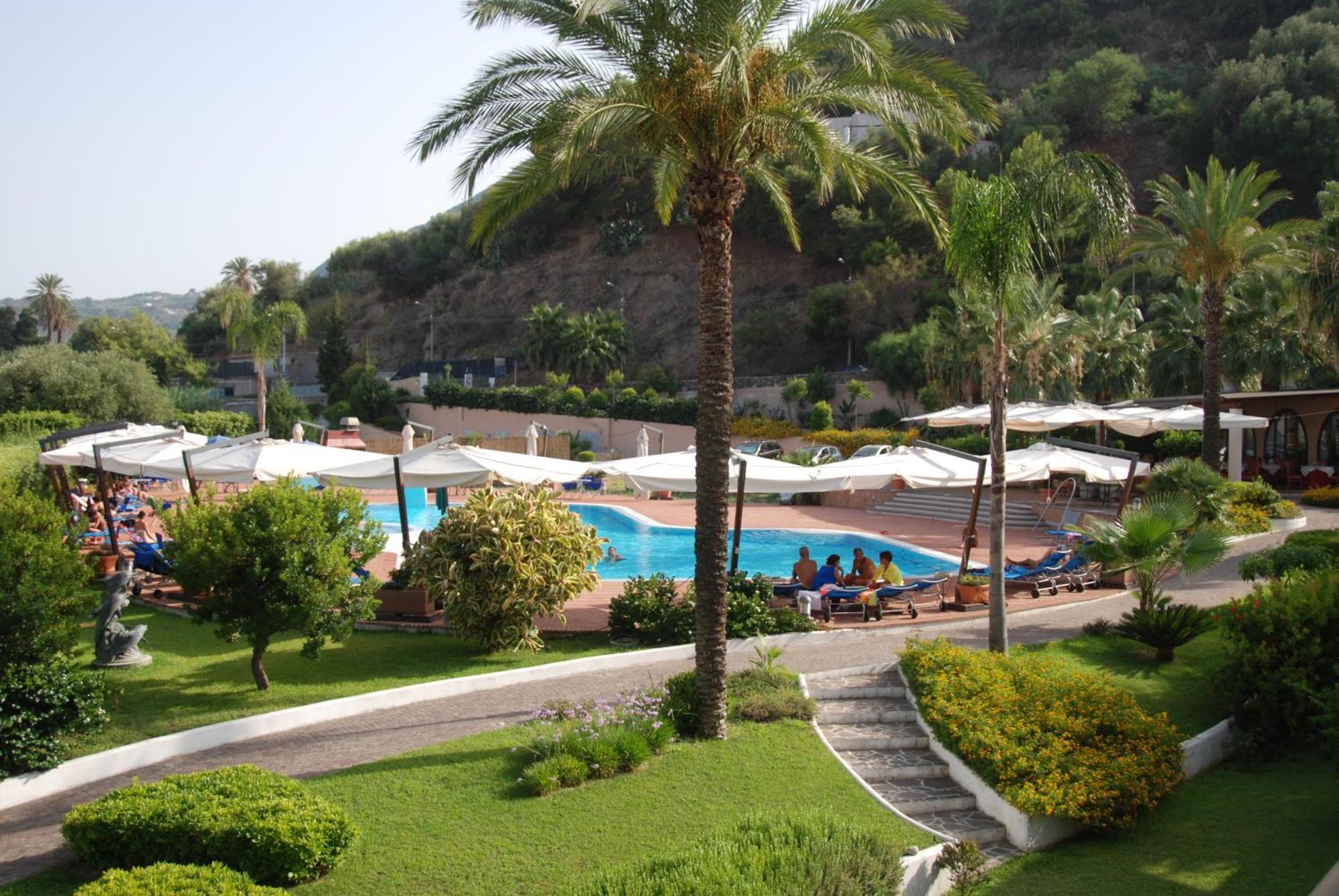 Hotel Aktea 리파리 외부 사진